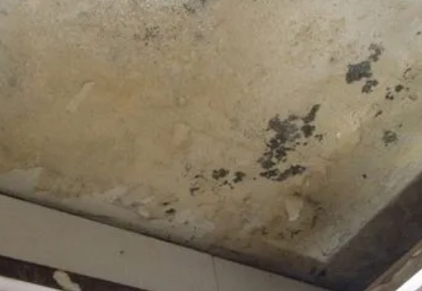 营口市阳台漏水维修公司分享下营口市卫生间渗水维修需要注意哪些问题。